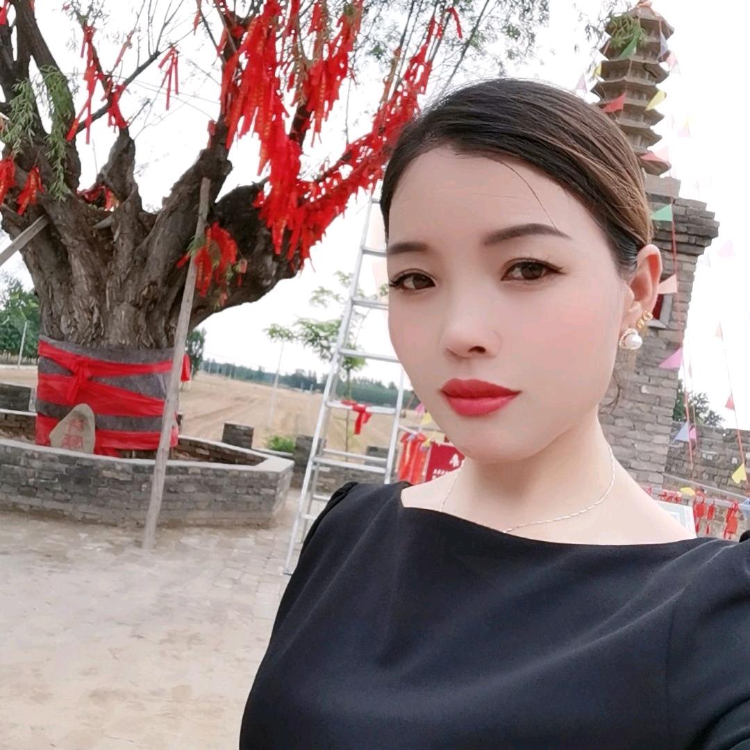 🌹睫毛掉落水。