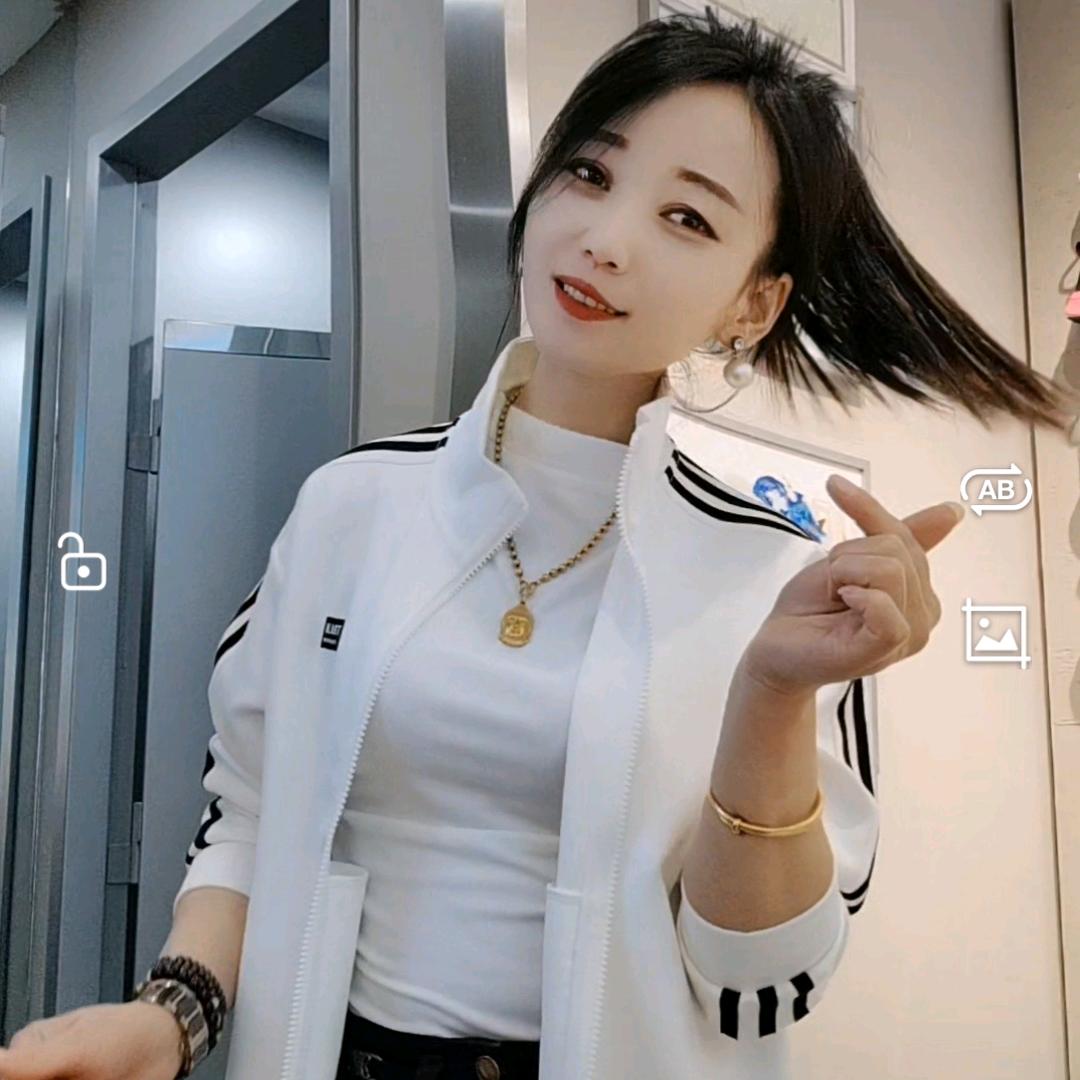 小马丽