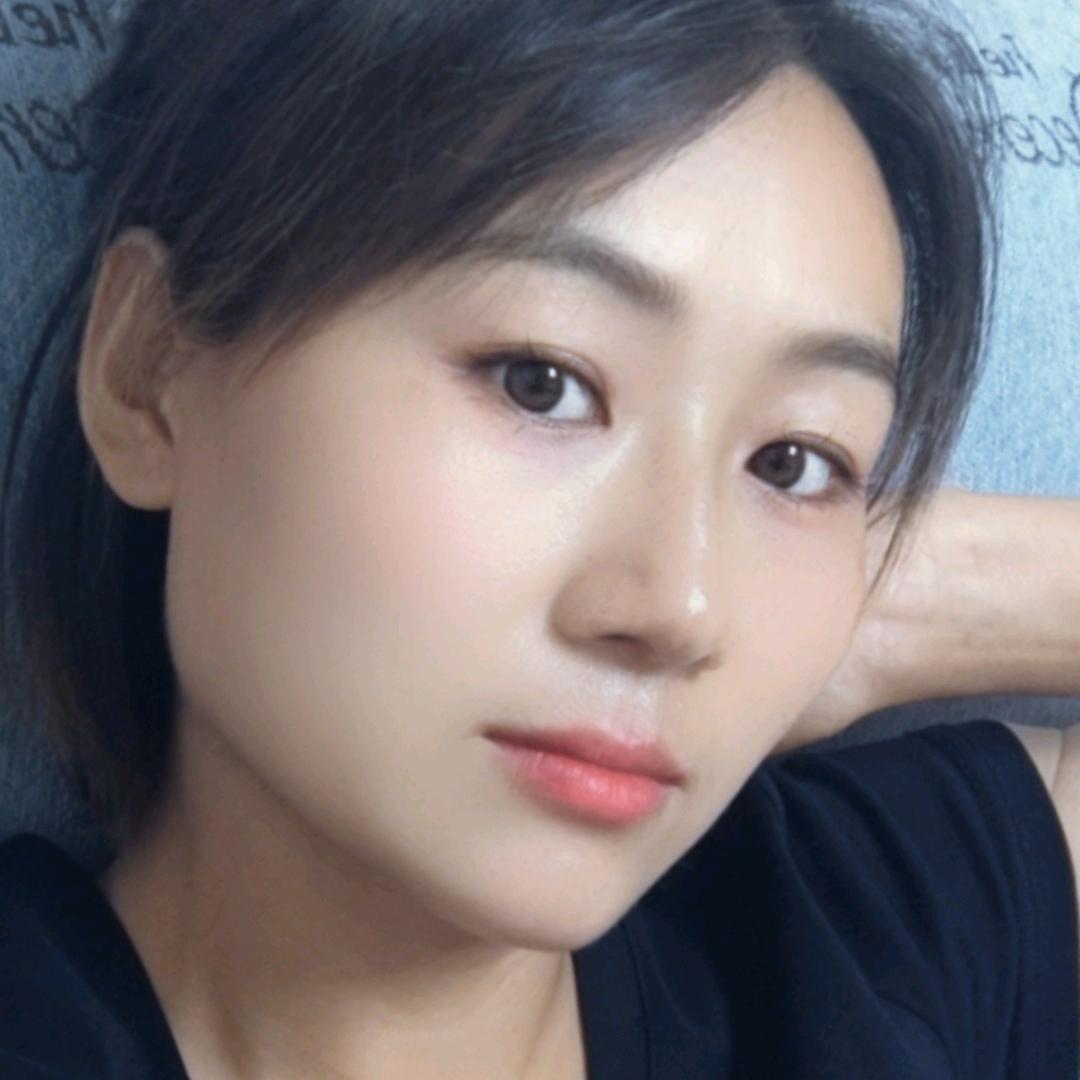 小妮😁