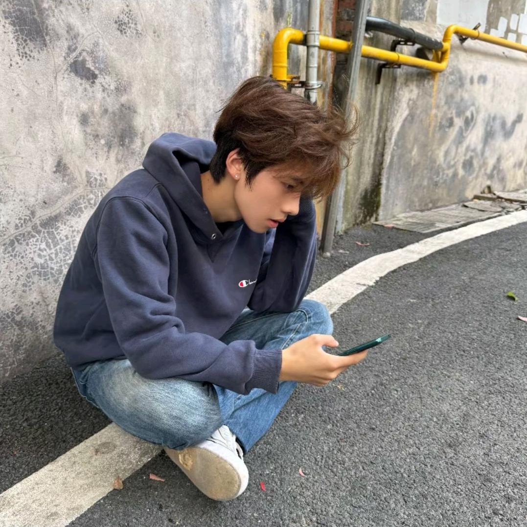 患有重度洁癖的少爷爱上了正在挑粪的我