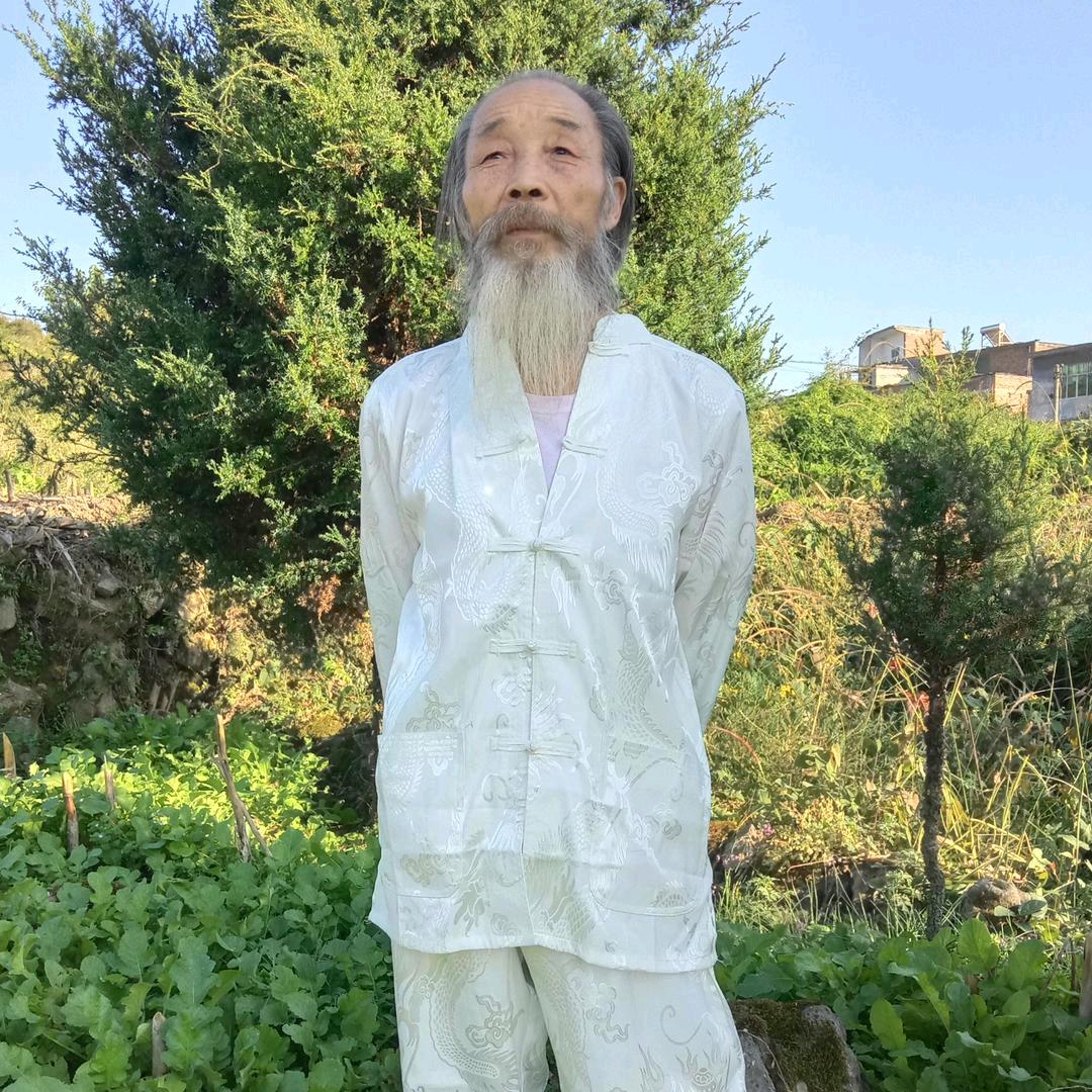 毛先生，老玩童，易经风水导师专家。