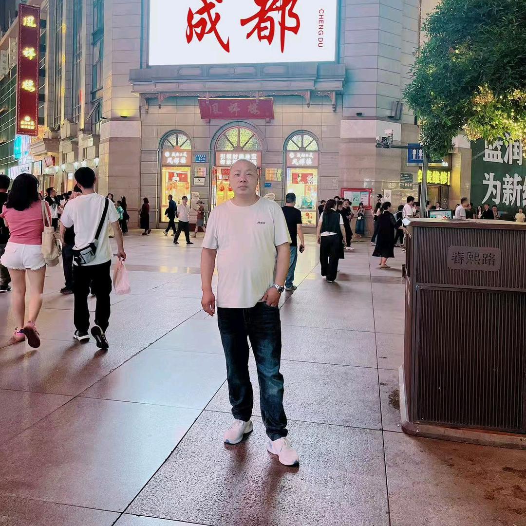 平凡(ღ˘⌣˘ღ)