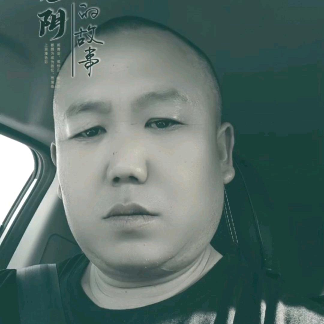 小黑
