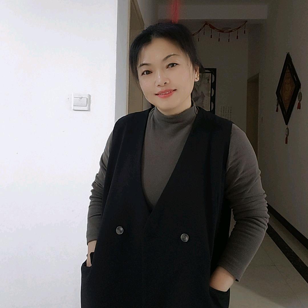 @ 每，攵  姐  💞《橱窗以开》