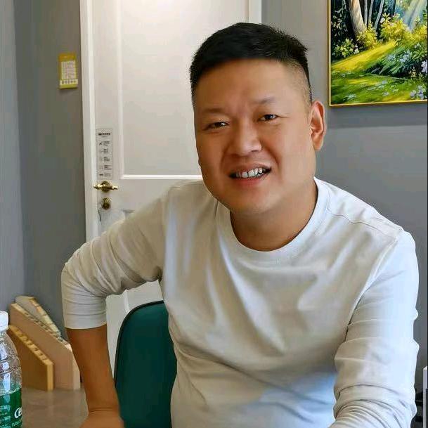 鸿通创展全屋定制