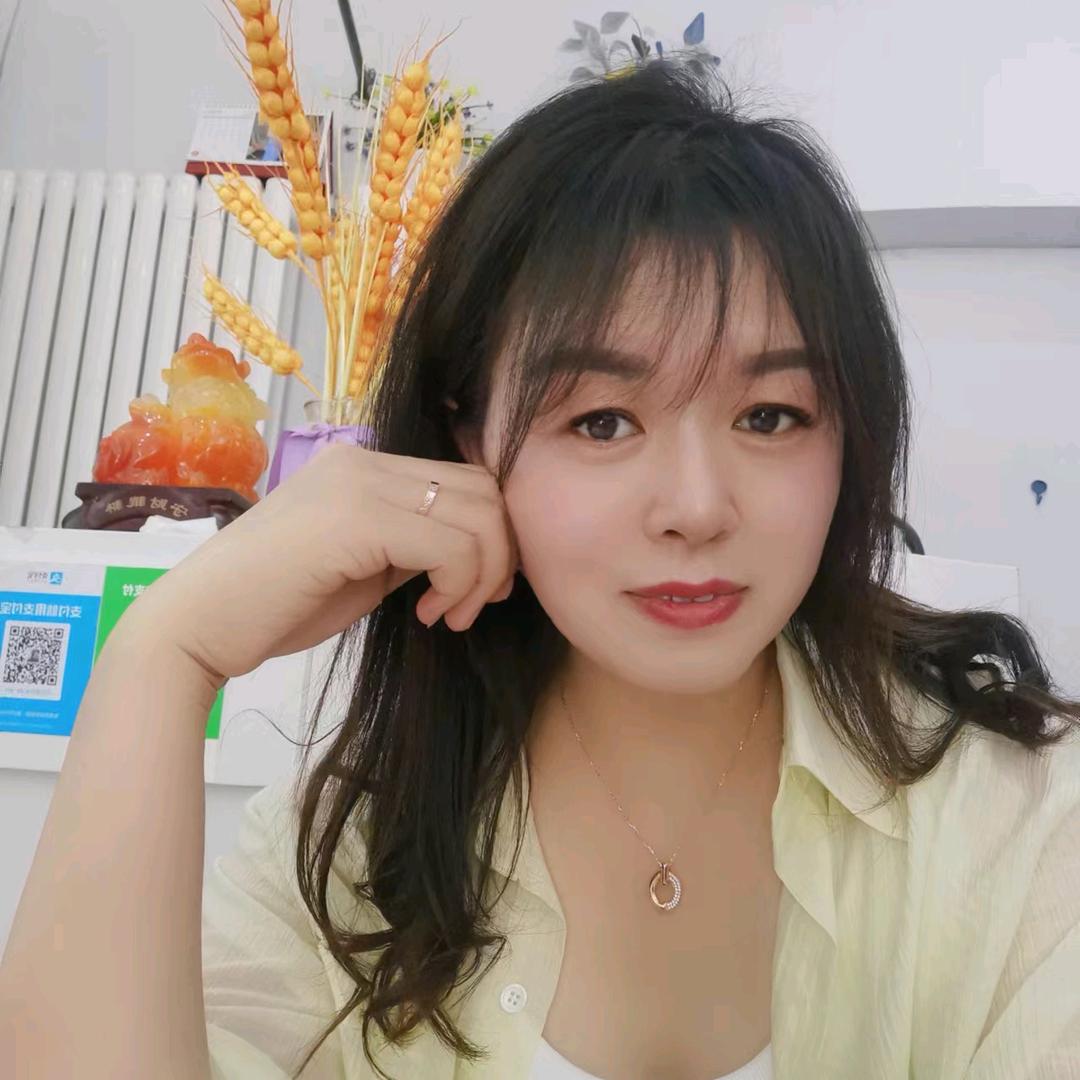 幸福树《雅依女装》