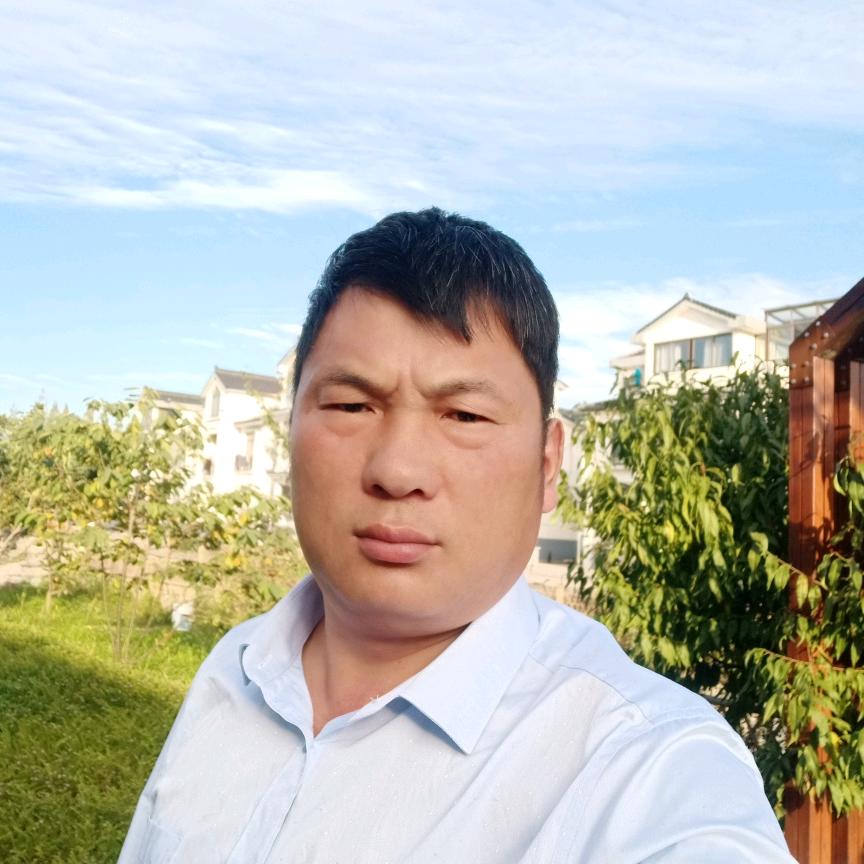 猛哥贴瓷砖