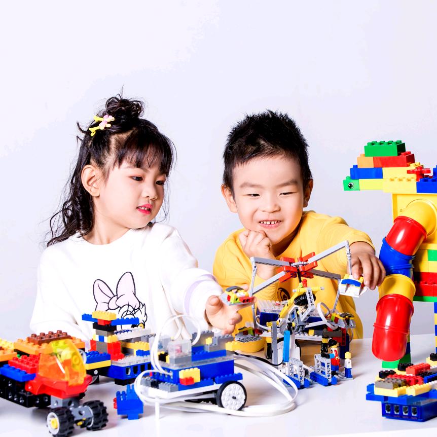 机器人编程～CoCo老师