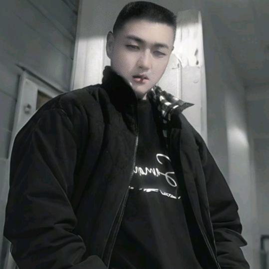 岁月带不走微笑