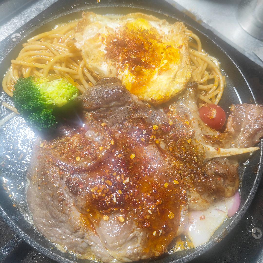 老牛忙—街头牛排