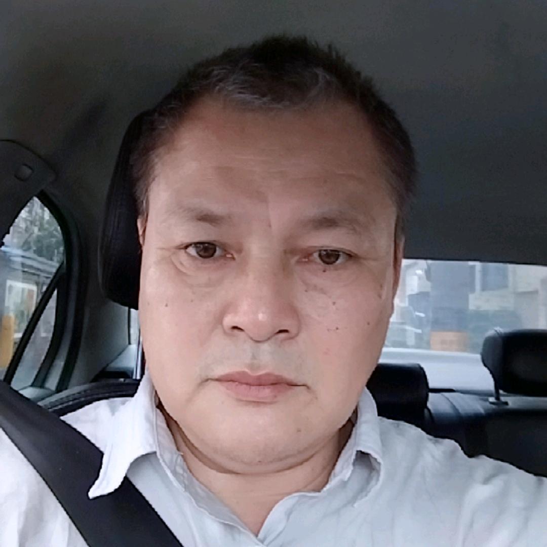钟时亮，