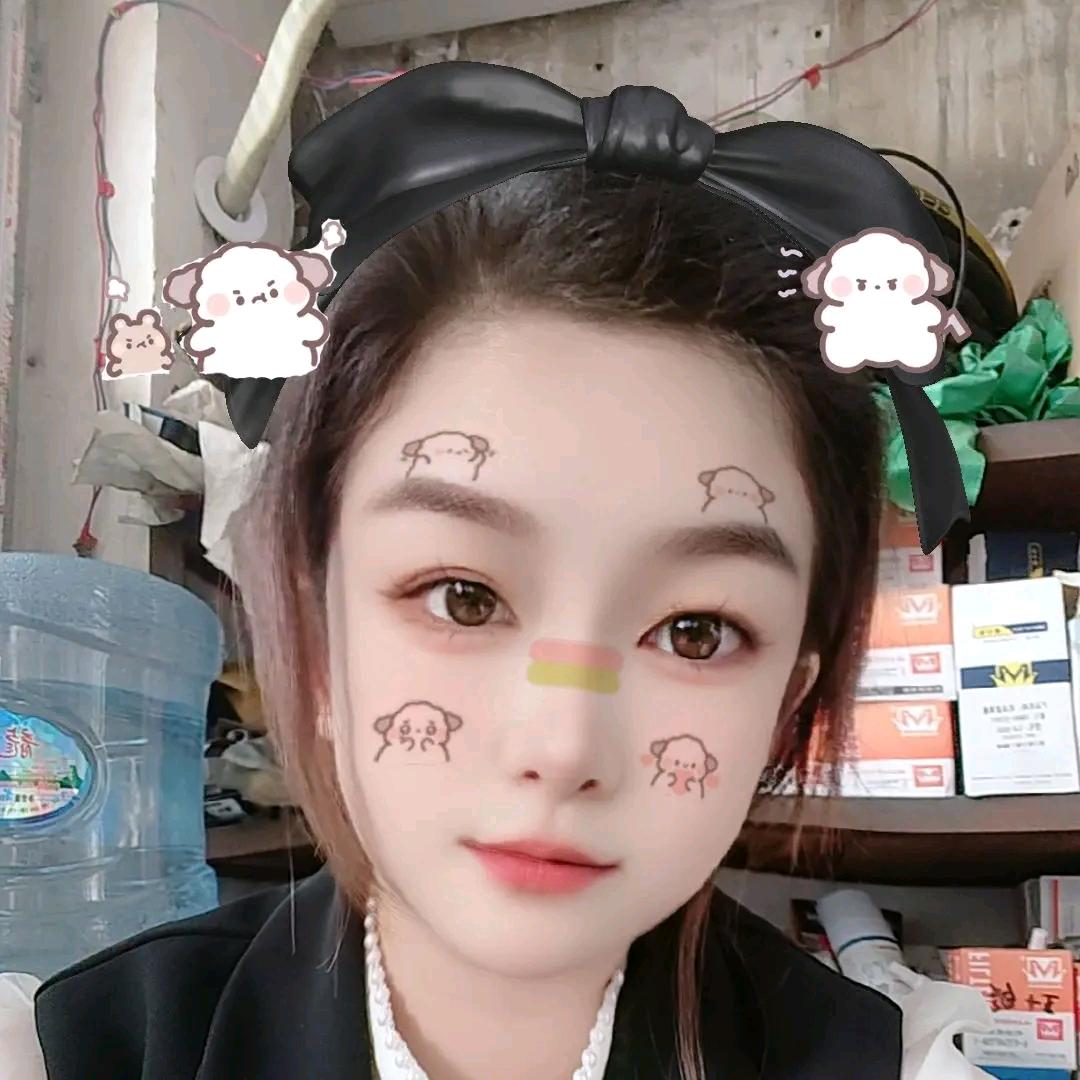 (♡ ὅ 晶晶 ὅ )ʃ♡