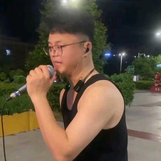 一匹狼🎤