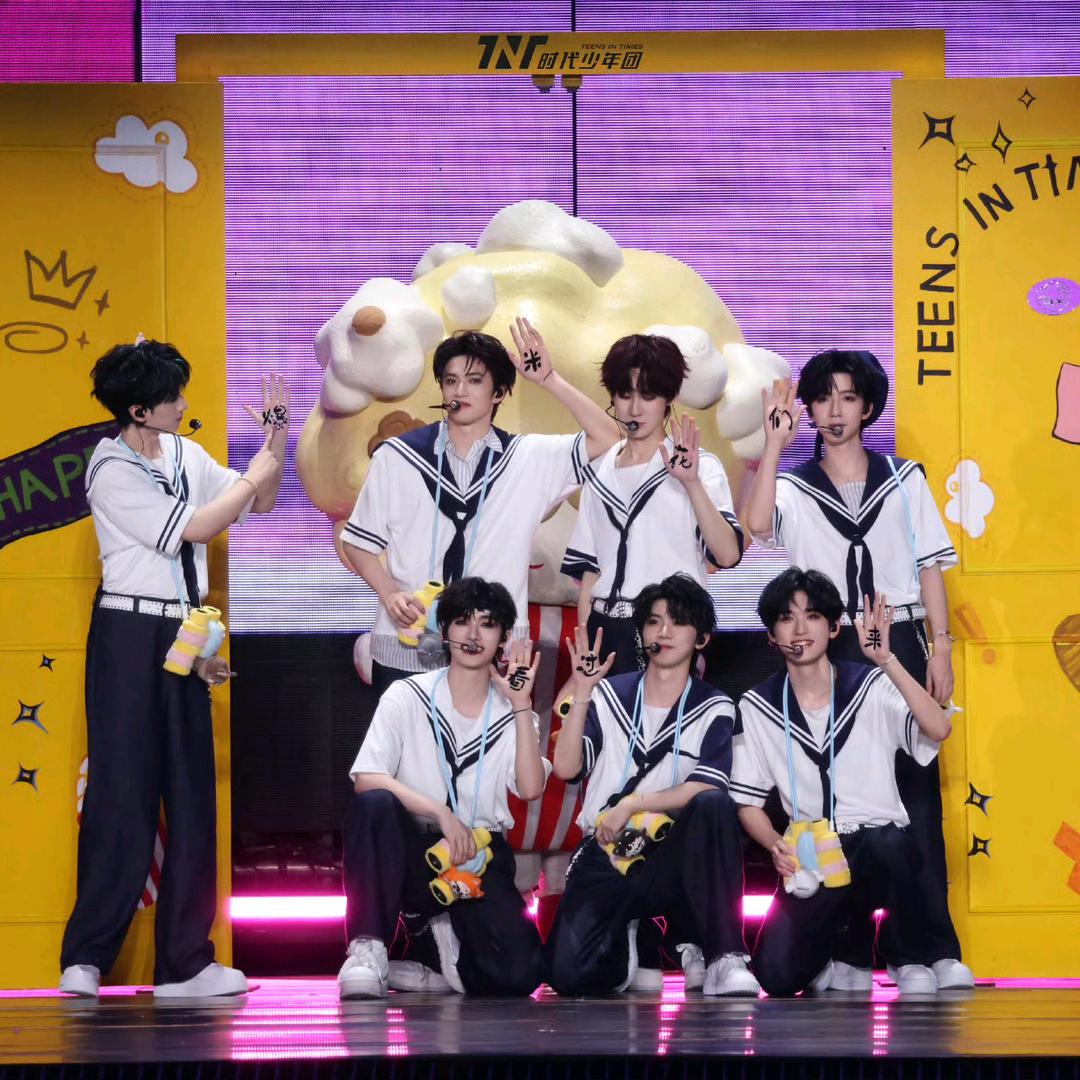 月夜下的爆米花