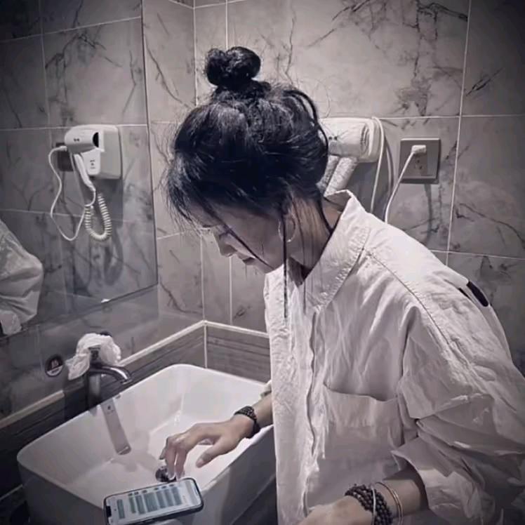 @  丽芬百货 互粉秒回