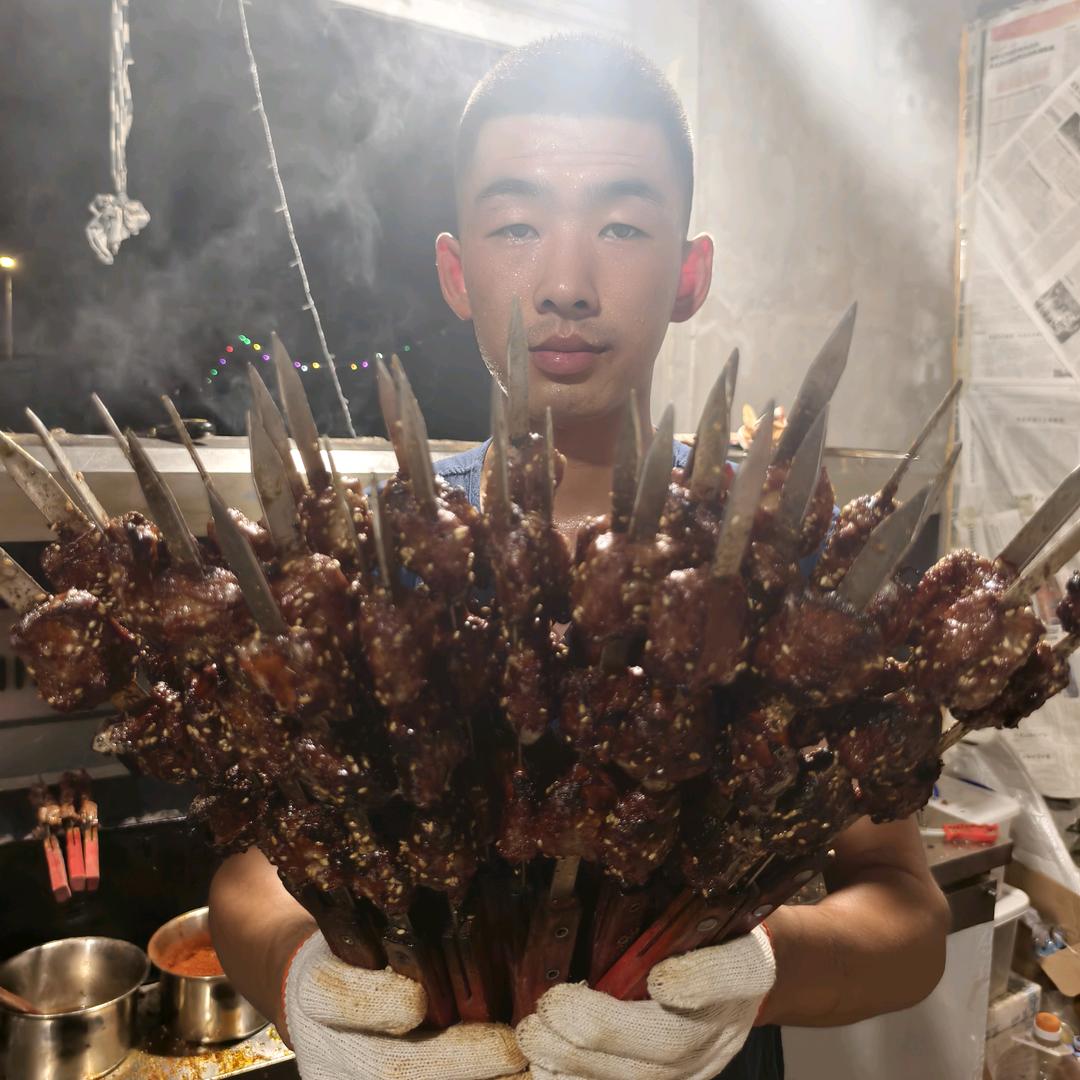 小张东北烧烤溜达串(油边王)