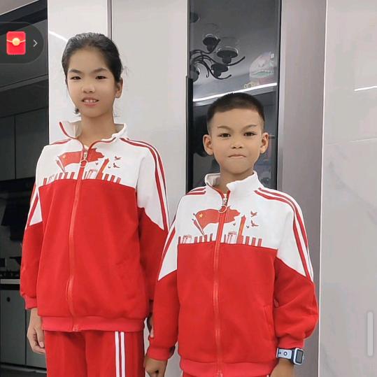 泓宝麻麻吖