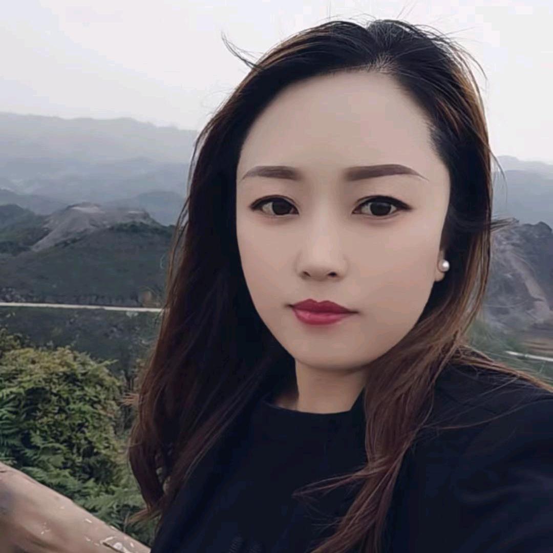 不问世事不谈过往