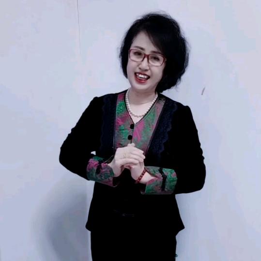 宋姐，拒绝私聊。