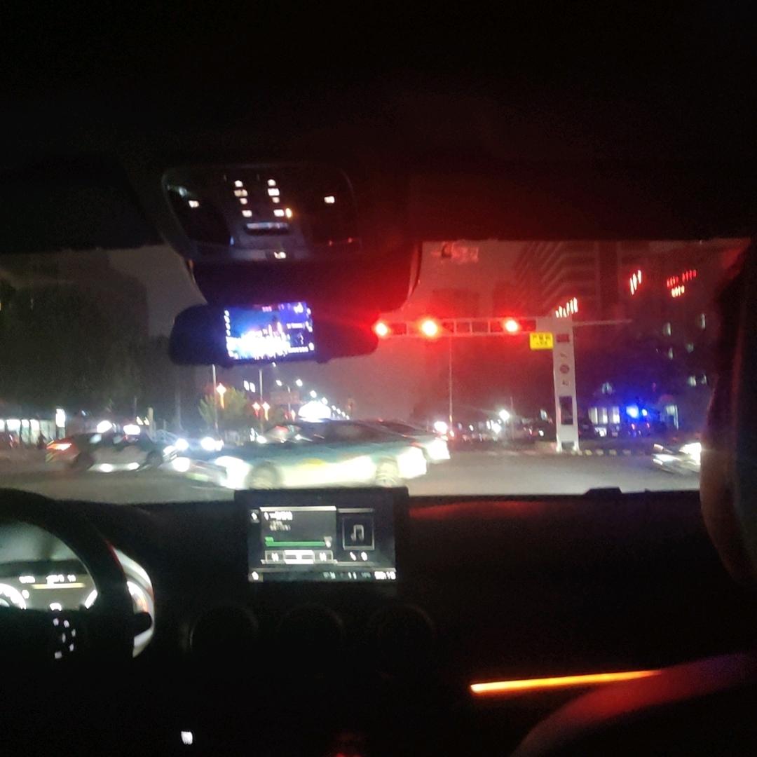 真心改变不了，变了心的人。