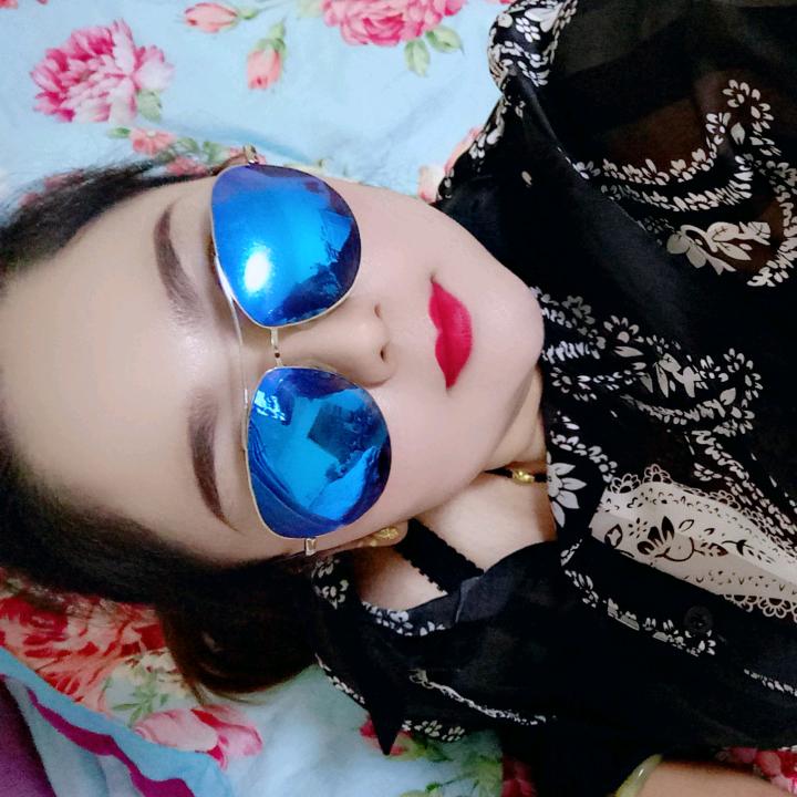 白族大眼姐姐