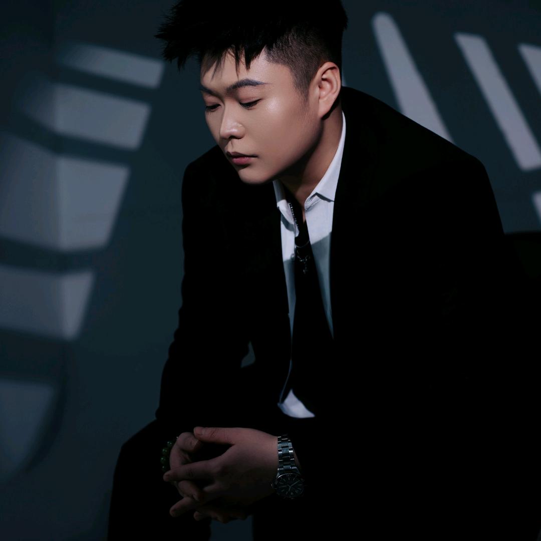 杨乙巴