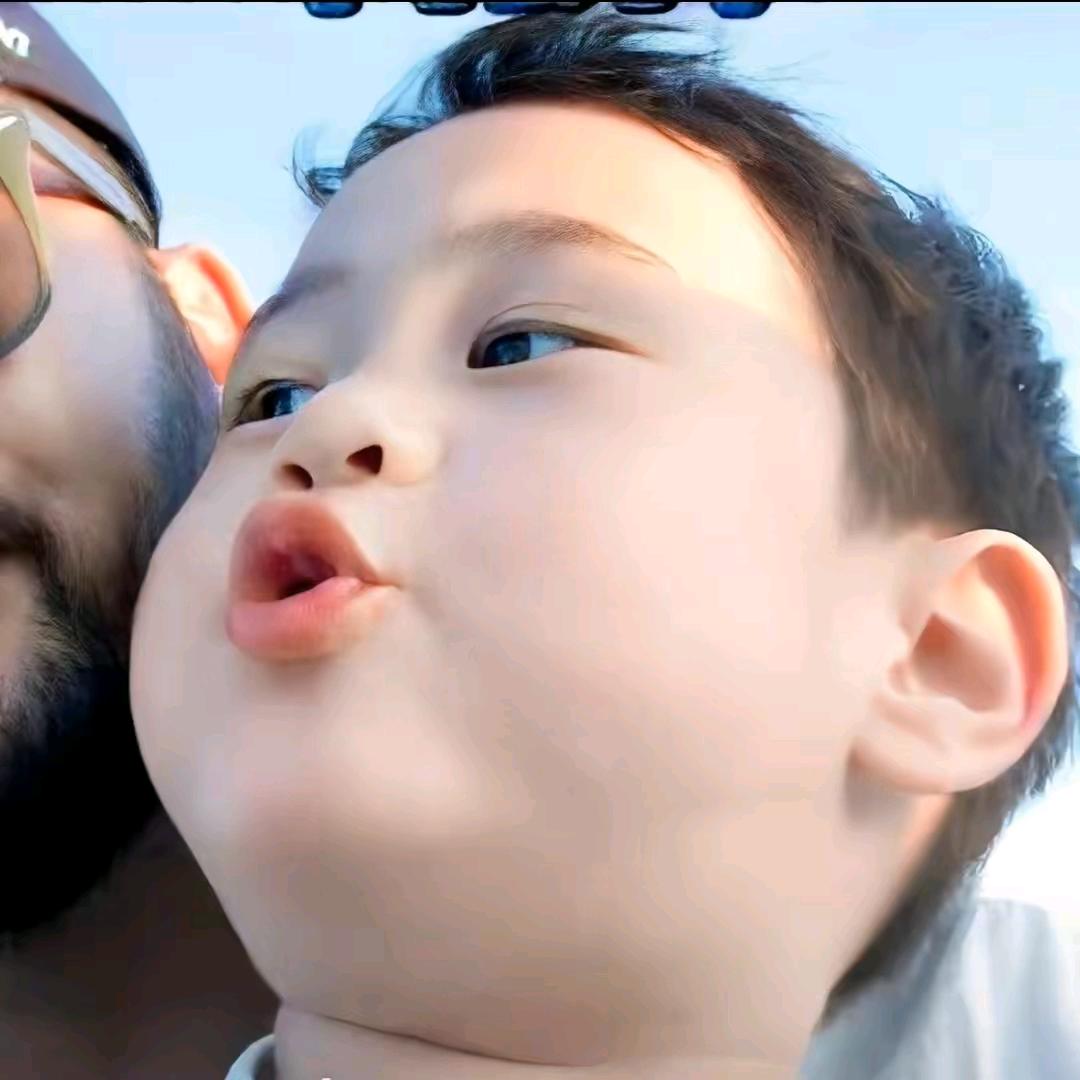 猛扇四哥半拉好嘴