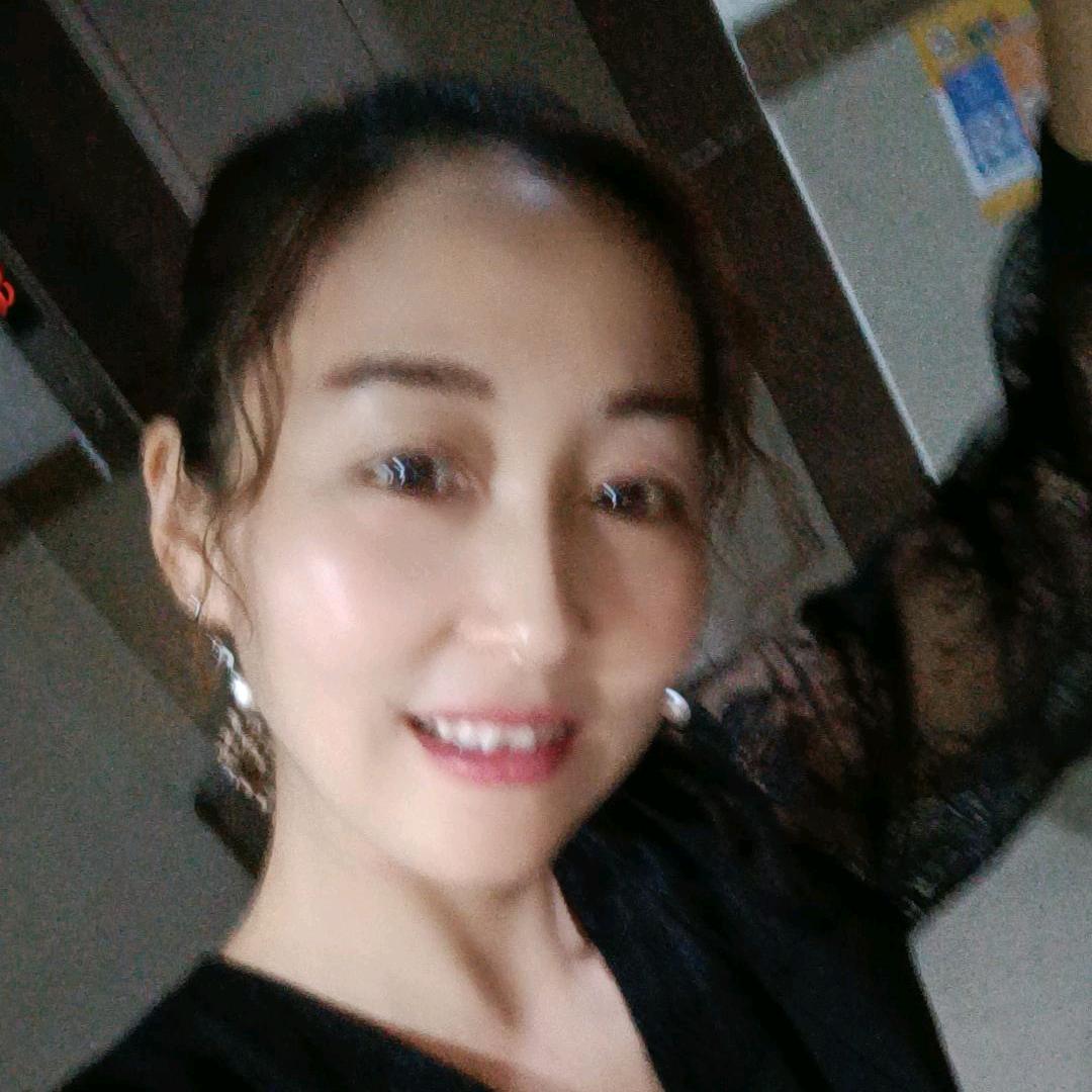 潇洒快乐陈浩杨的奶奶。