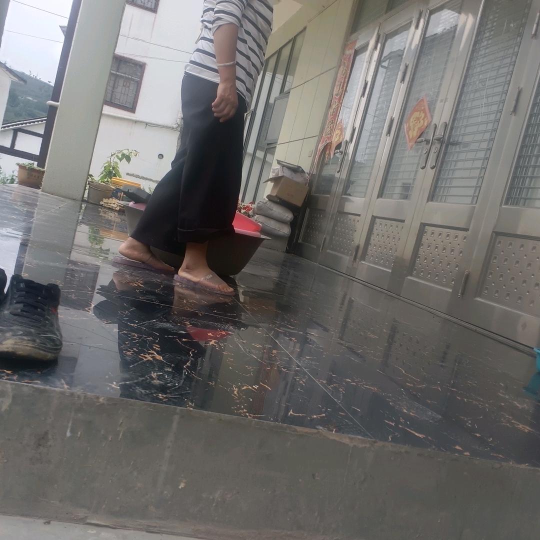 小≌一下心情下口t恤起来十（进行一4大一