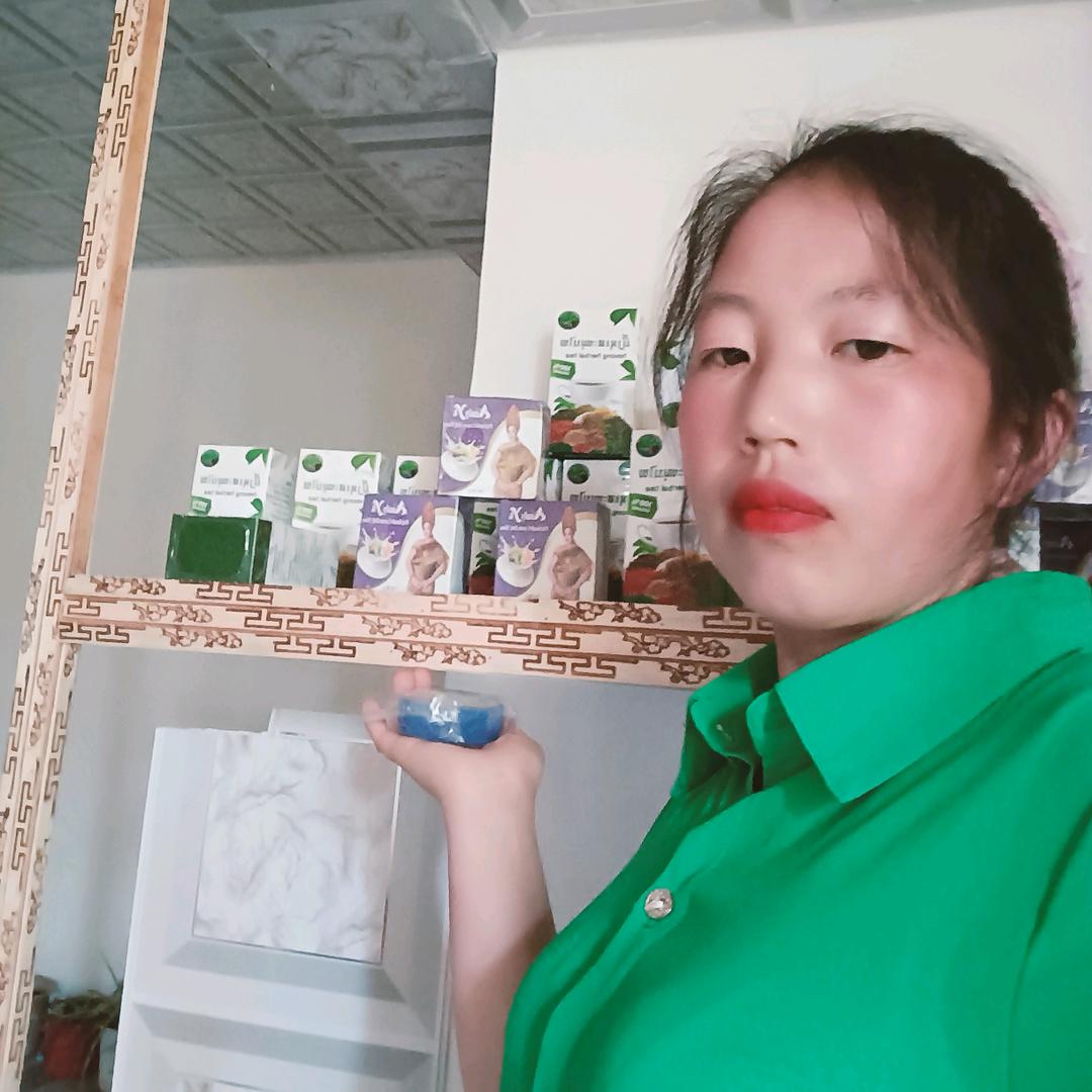 李娅Vwj vaj999