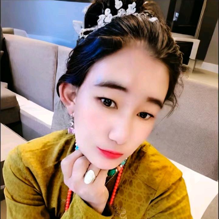 😘自信😍姑娘😘