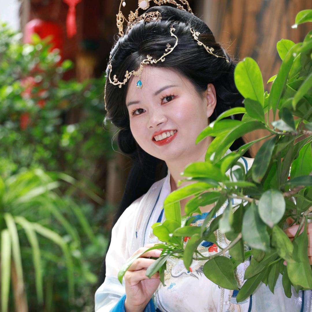 丽雅甄选