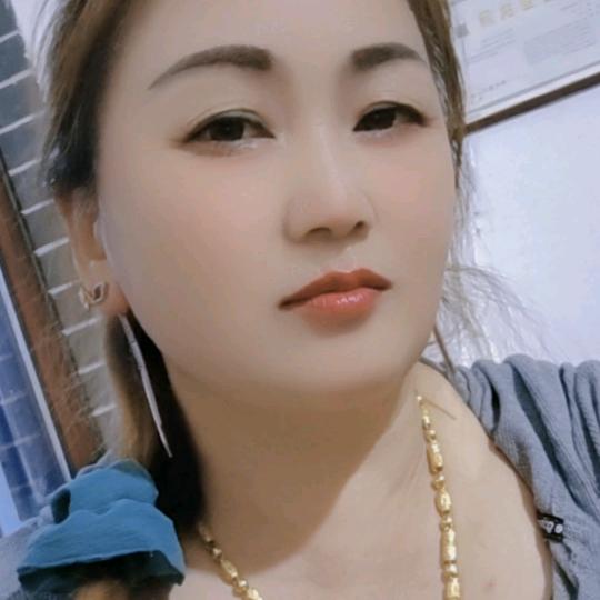 杨英