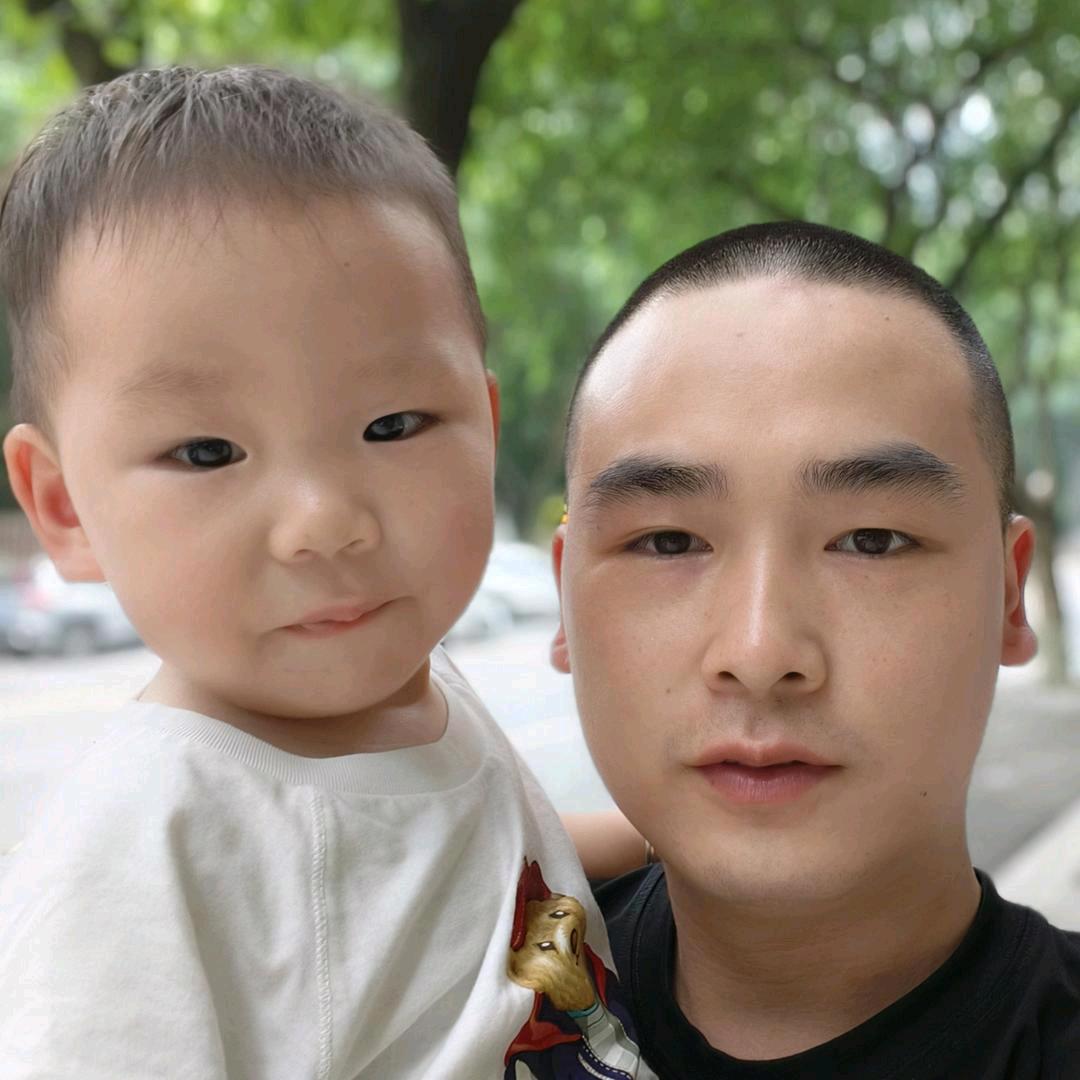 李文锁城(涪陵店）小夏