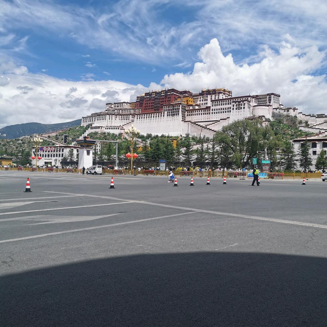 勤劳致富平安福