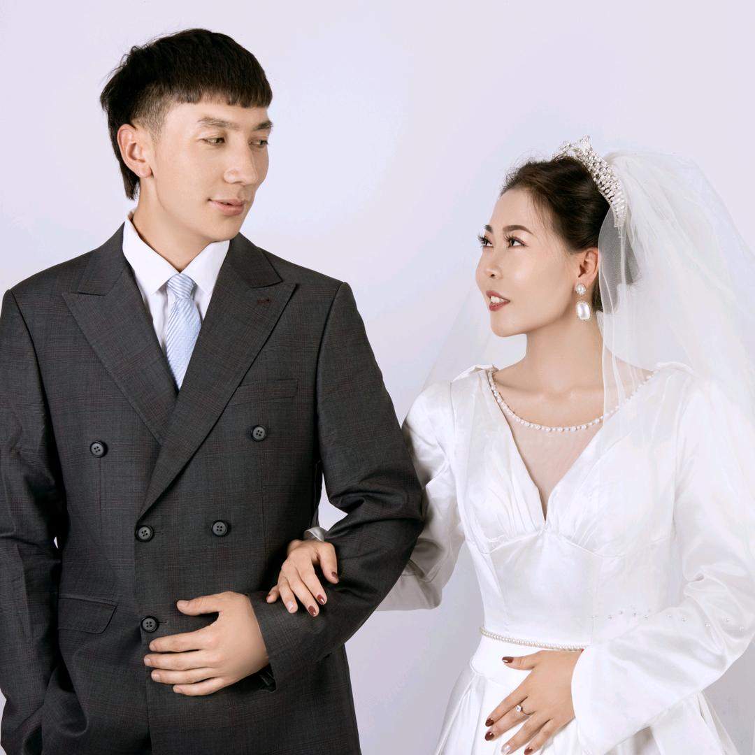 y👩‍❤️‍👨a