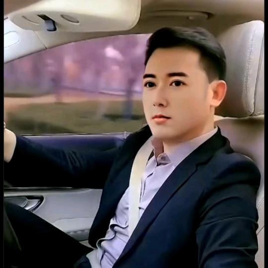 🚬🎶搞💰大叔🎶 ʕ.•᷅ࡇ•᷄.