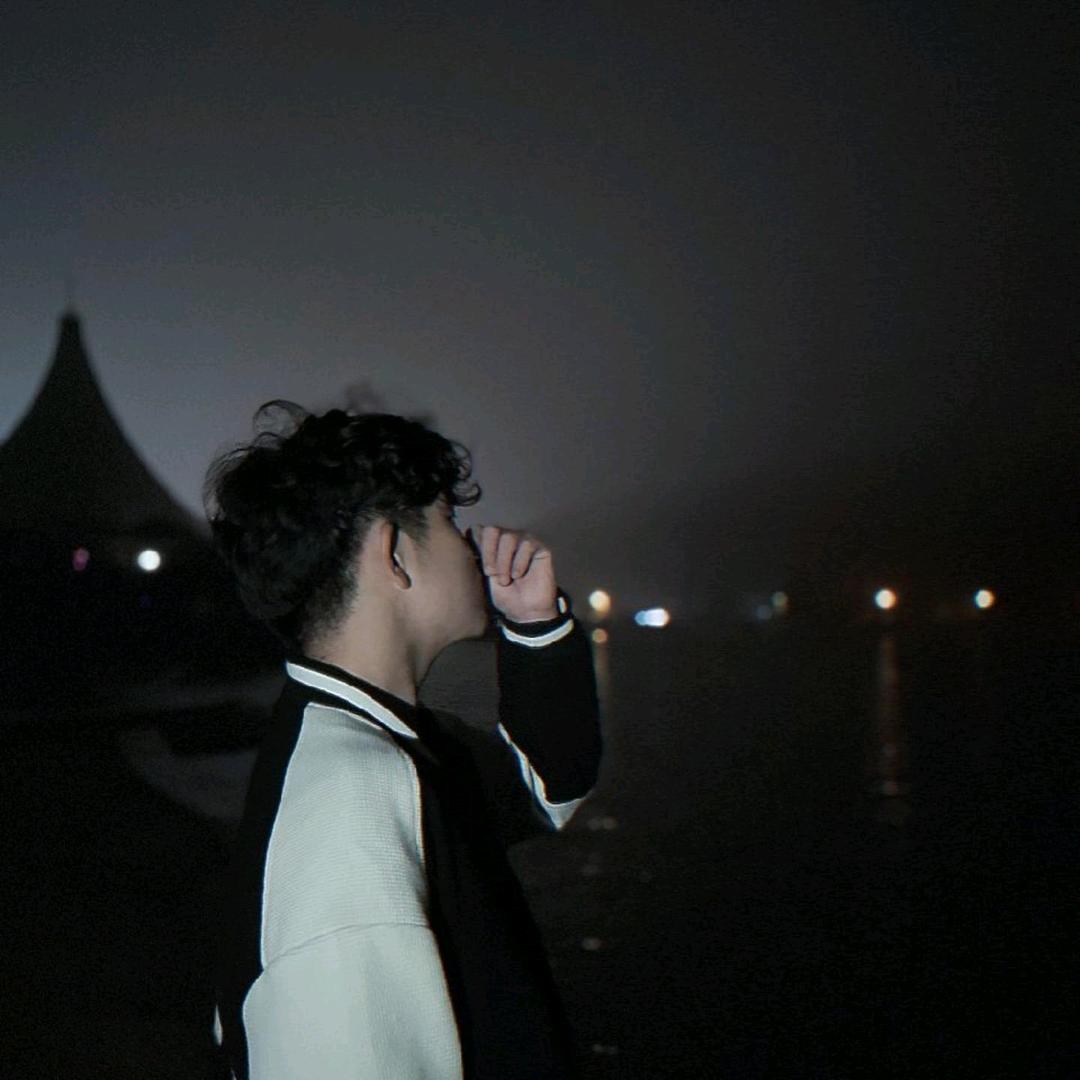 小龚。