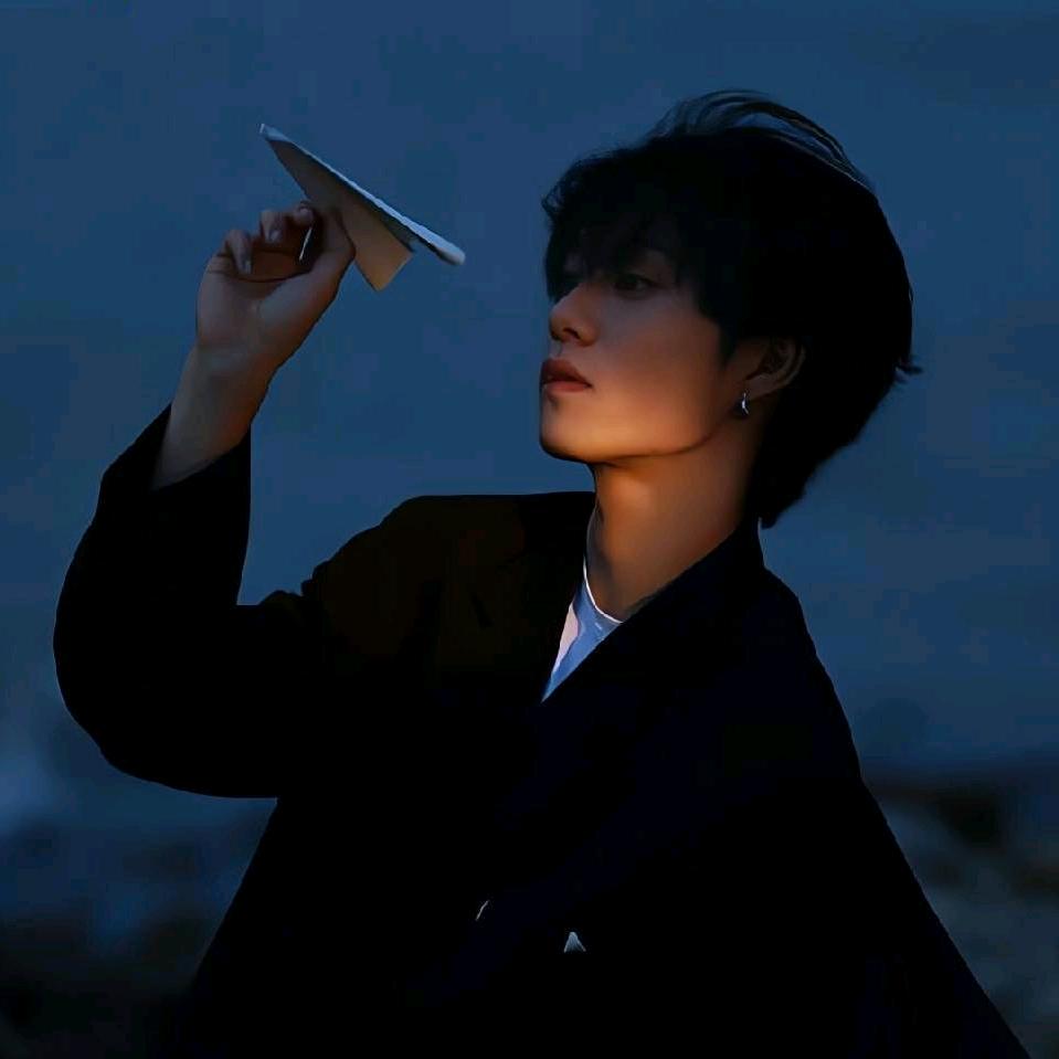 差点长成帅哥🎐