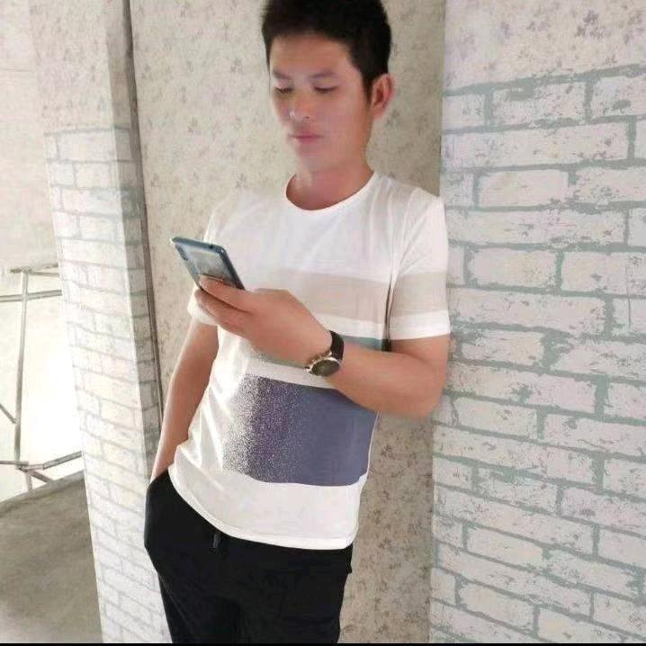 小伟 man《凤梨哥》向钱冲.向钱赚