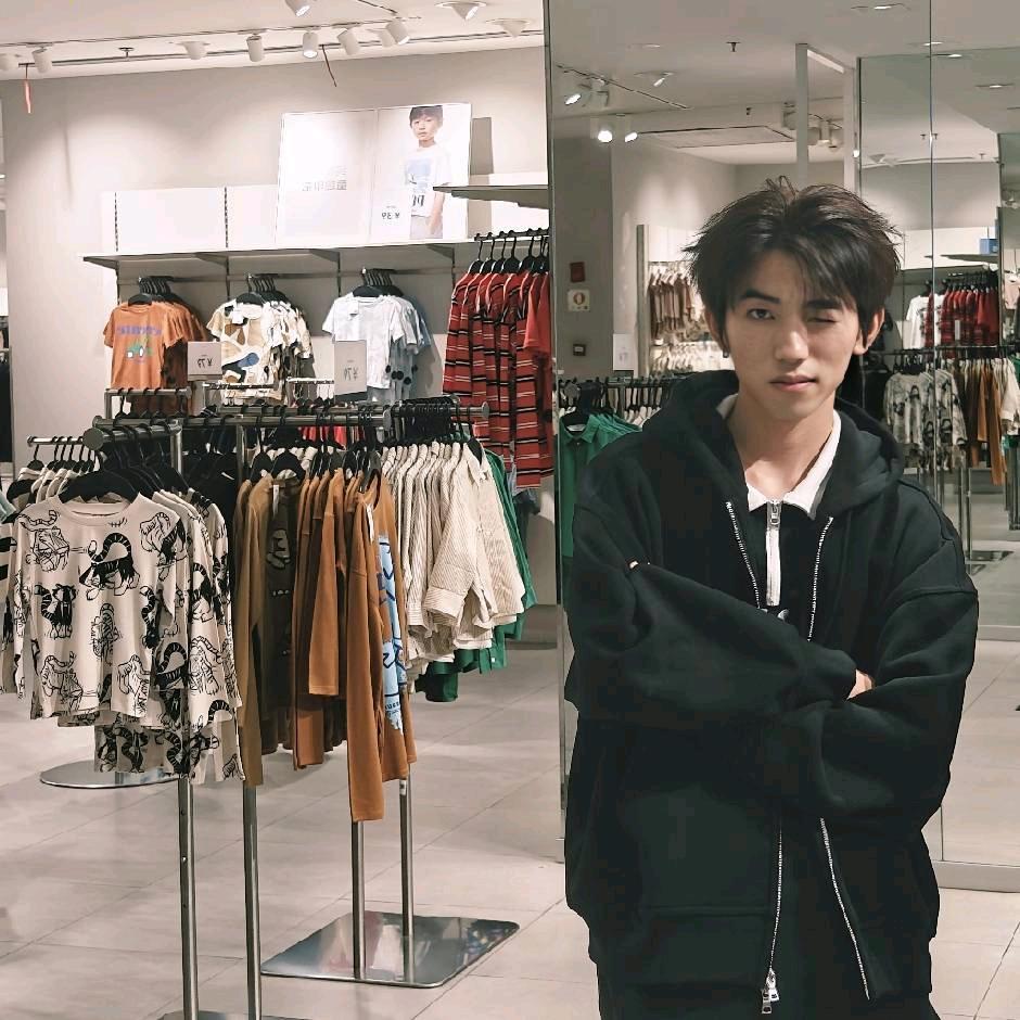 泗泗.yan