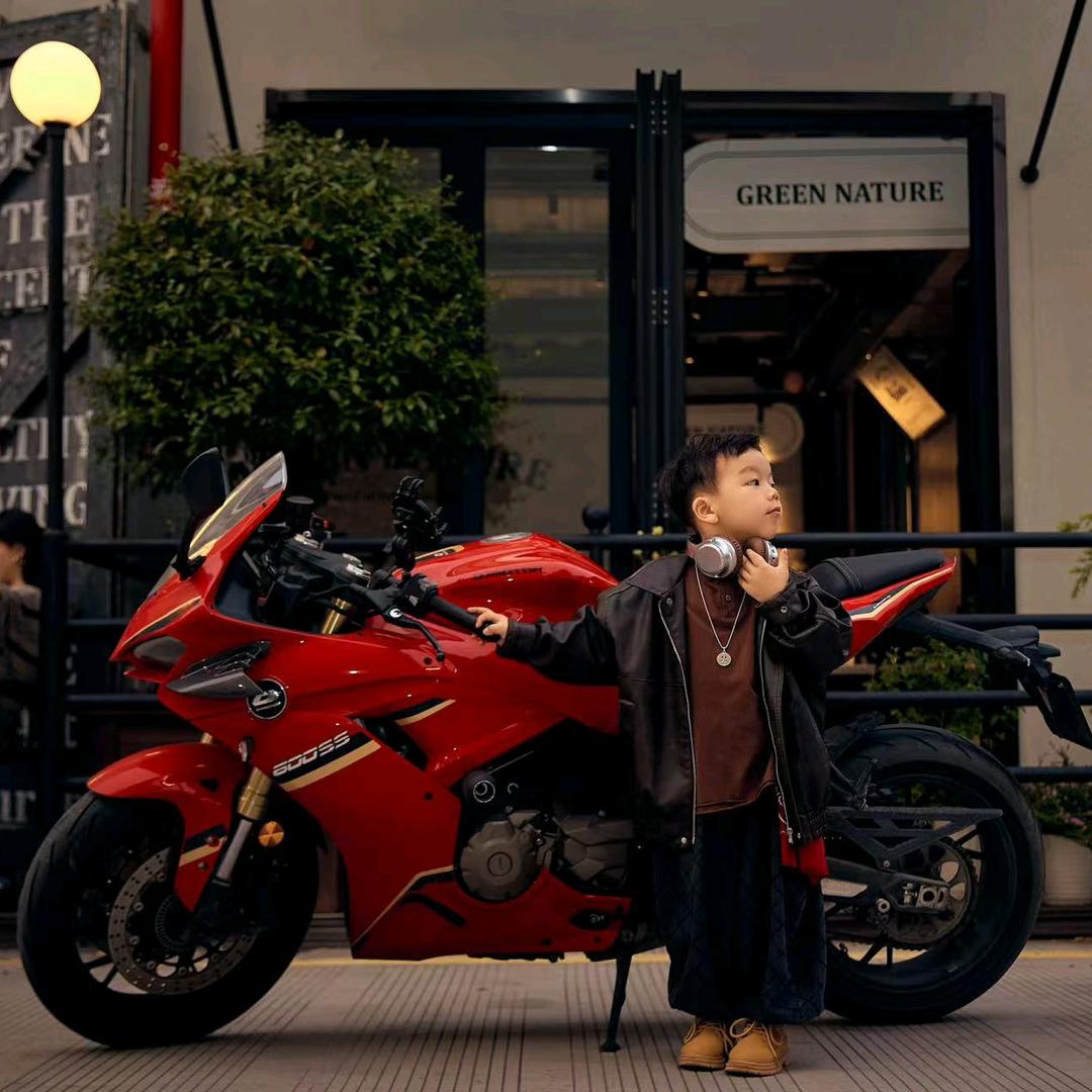 卖生蚝的渣渣辉