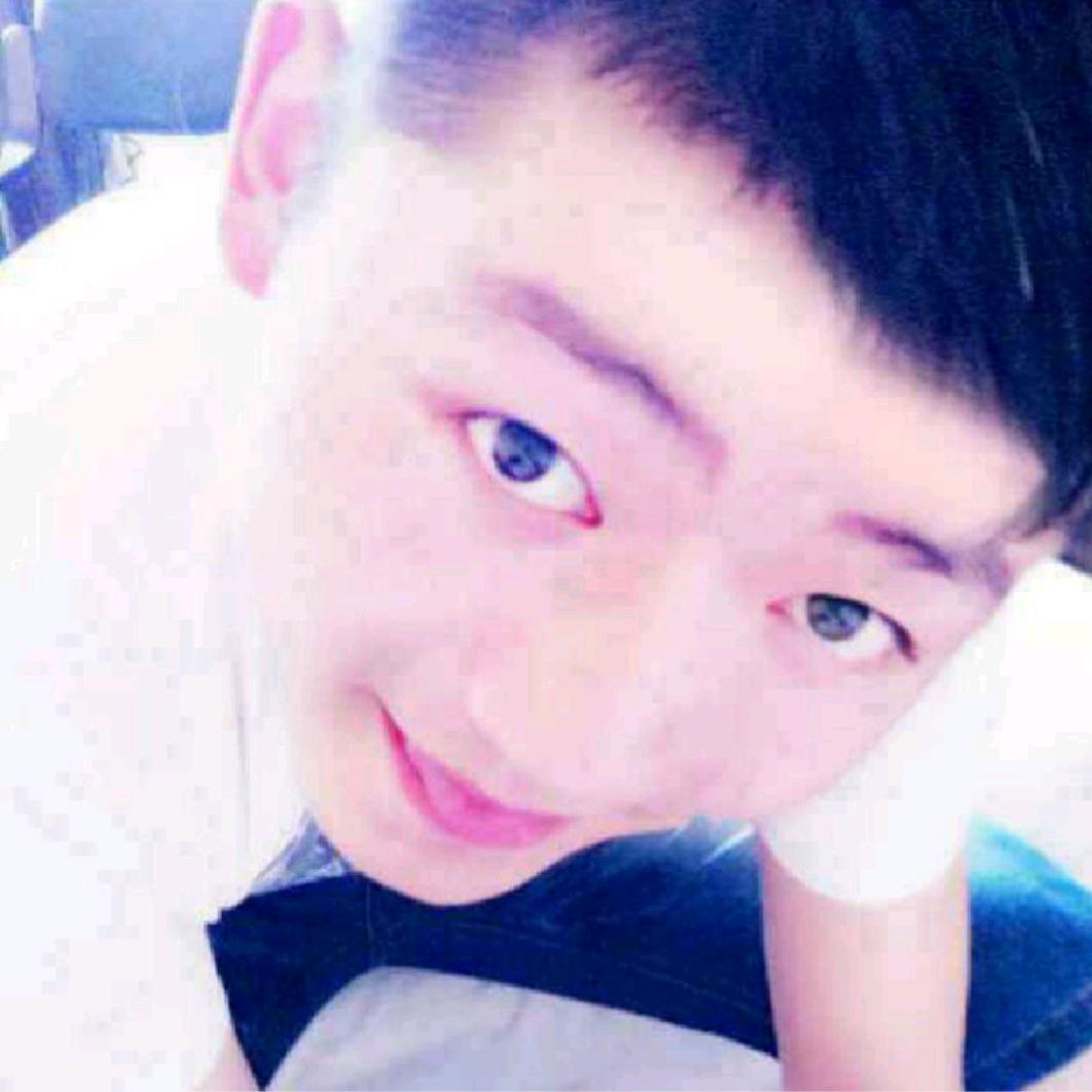 ฅʕ•̫͡•ʔฅ  Q先生