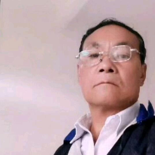 芦笙传承人熊贵