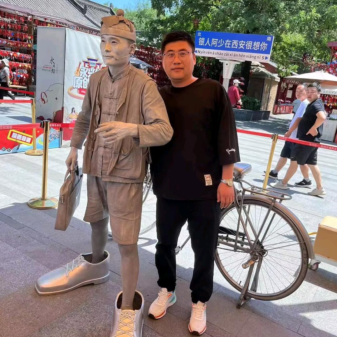 🦋ℒᎭℯ⃝亮ℯ⃝哥💞࿐