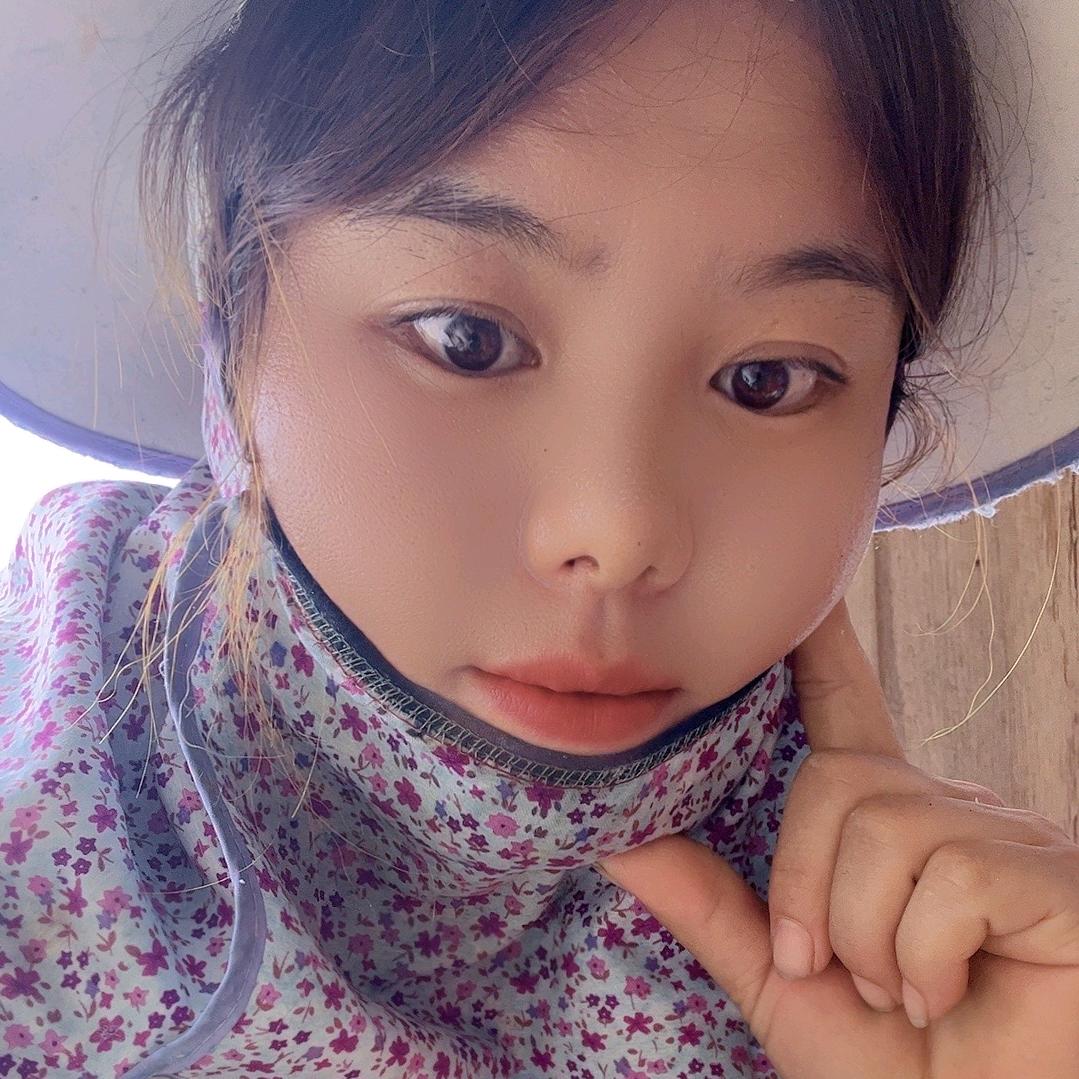 阿琴     ，