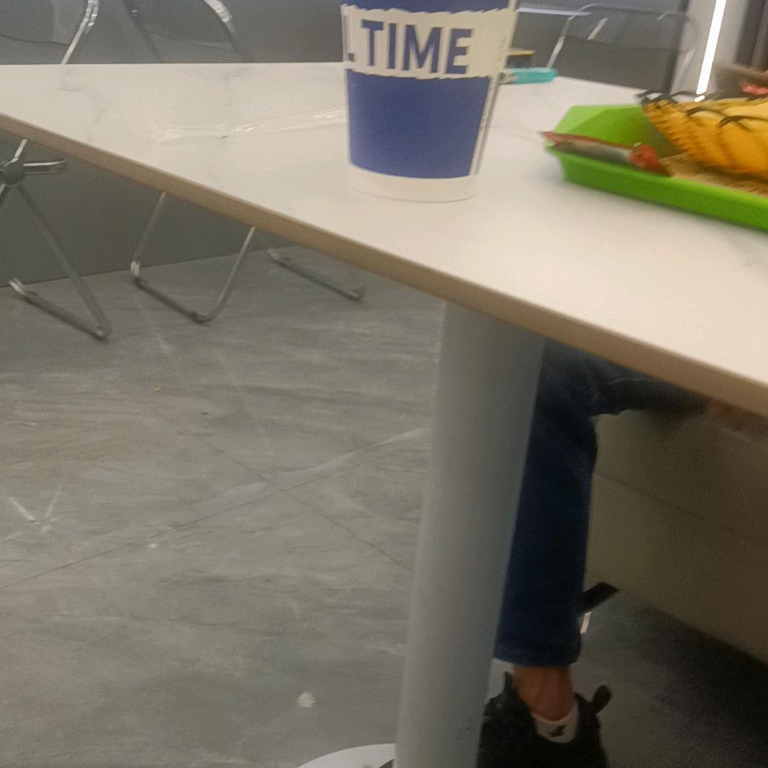 大财靠命运。小财靠勤奋