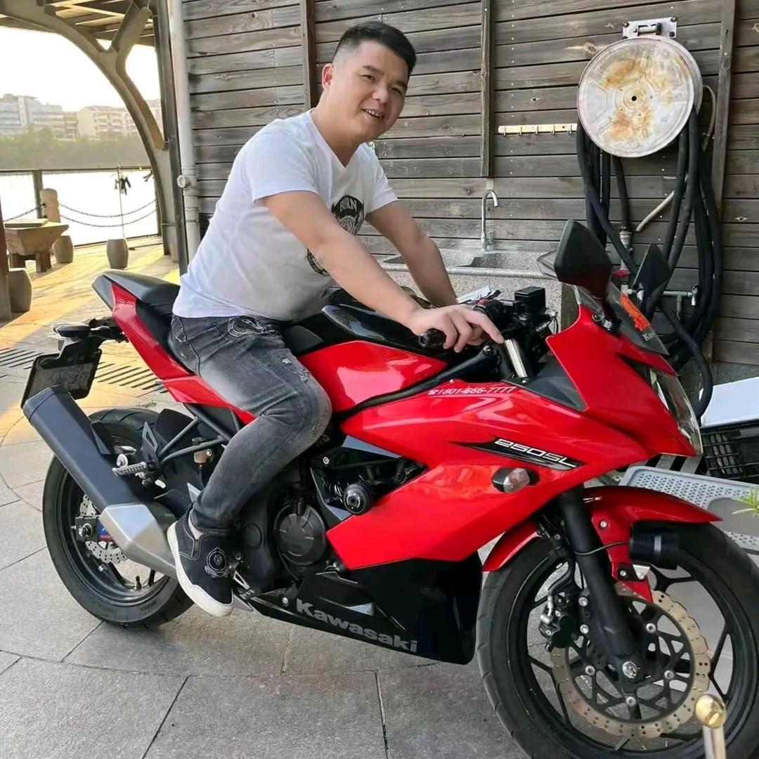 ⅩU💗军啊❤️⥎❤️