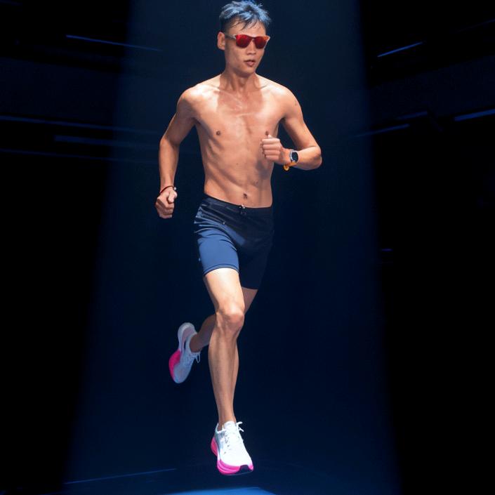 凤皇𝟜₂.₁₉₅