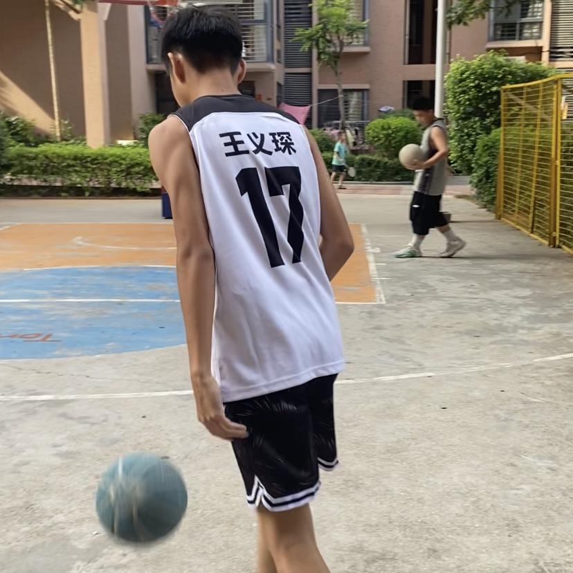 我哥真帅.🏀